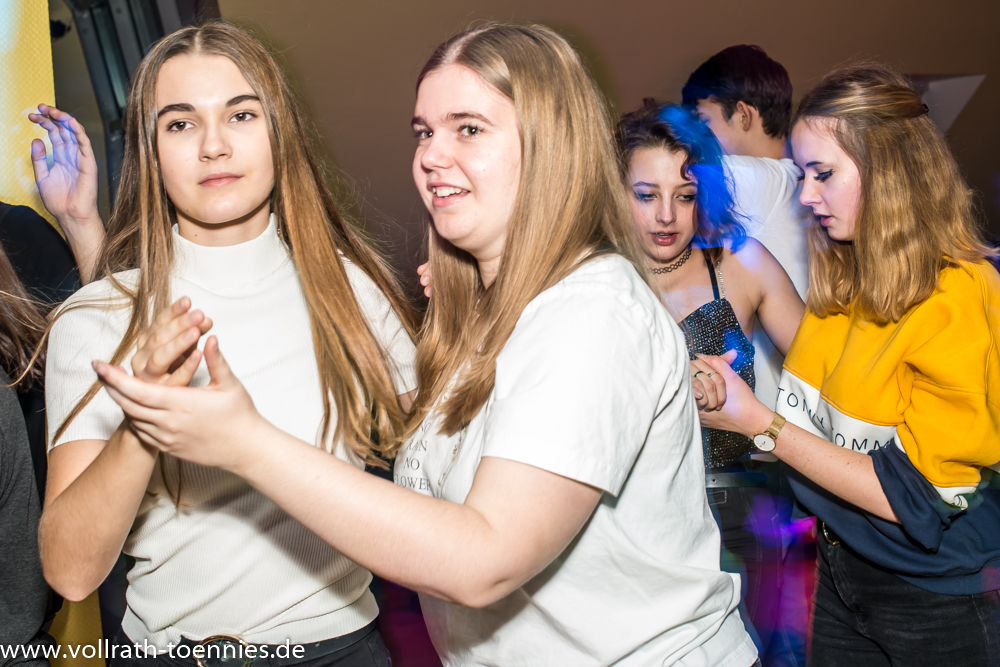 2019 11 09 Tanzparty Jugend 0120